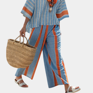 Valeria | Haut strié en terracotta sophistiqué et pantalons